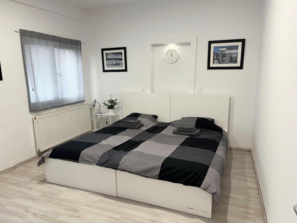 Renovated City Center Apt End Of Sept 23 Apartment Ljubljana Bagian luar foto